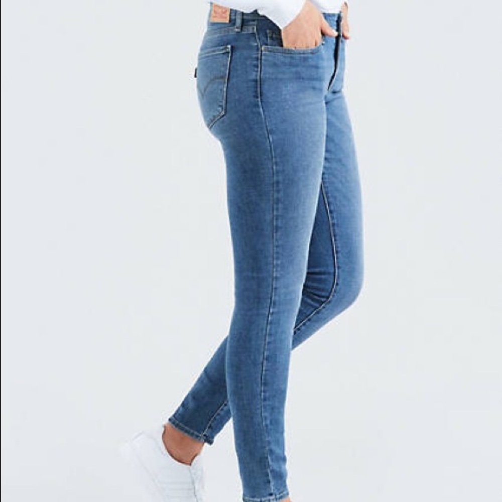 Levi’s 711 Skinny Jeans - Picture 2 of 6